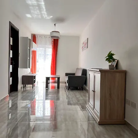 F4 1, Private Double With Private Bathroom And Balcony Msida