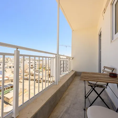 F4 1, Private Double With Private Bathroom And Balcony Msida