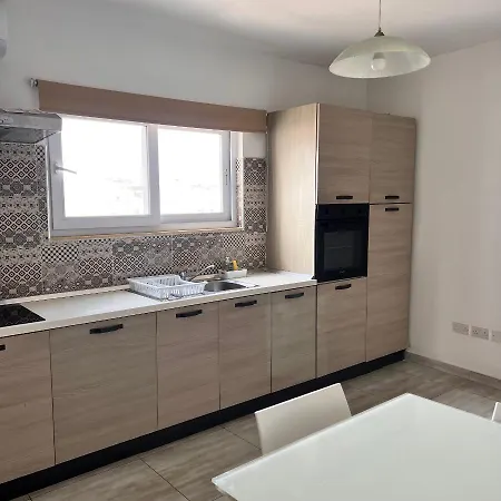 F4 1, Private Double With Private Bathroom And Balcony Séjour chez l'habitant