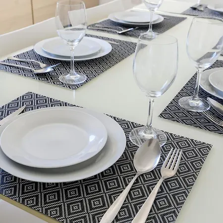 Homestay F4 1, Private Double With Private Bathroom And Balcony Msida